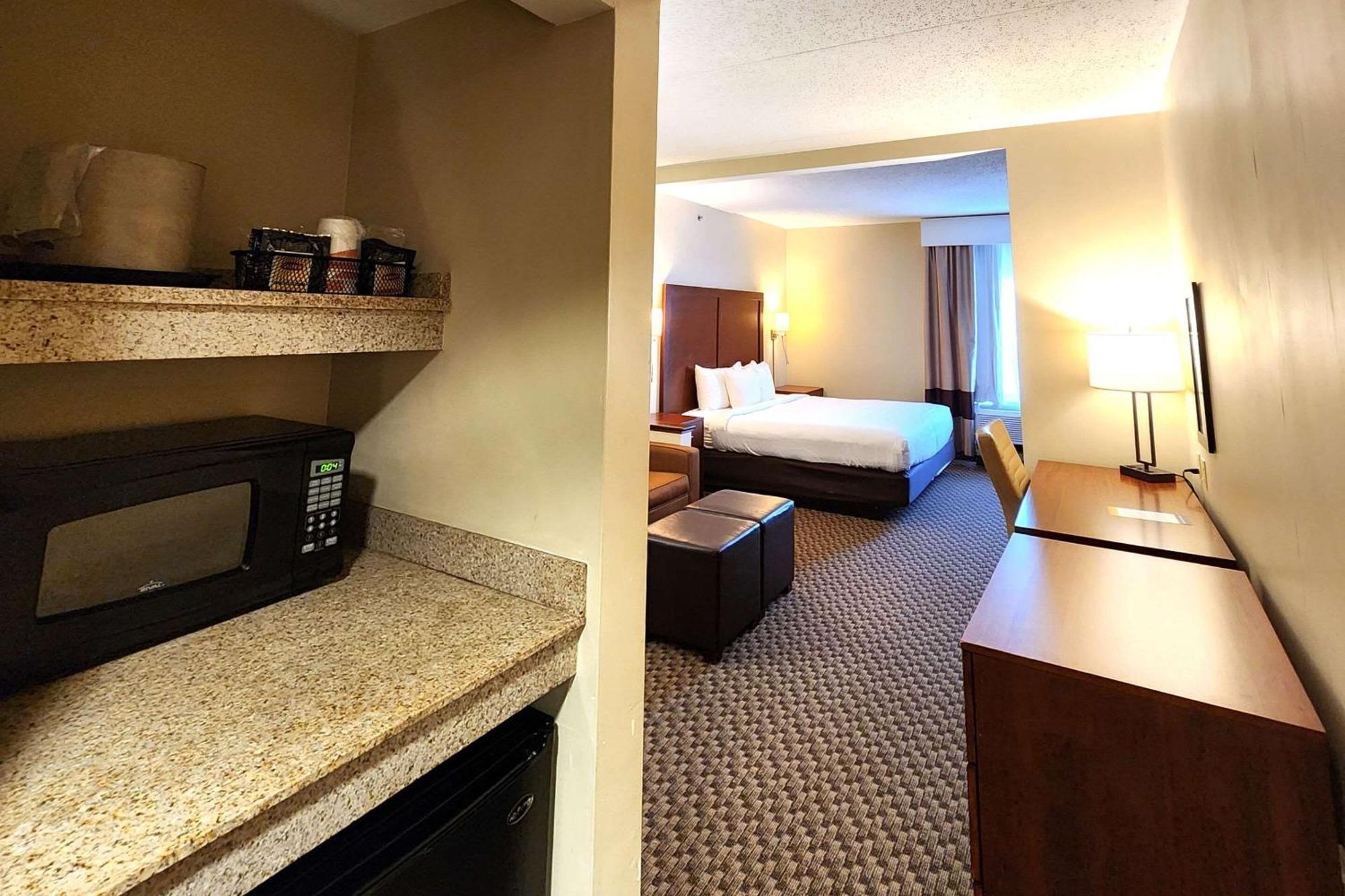 Comfort Inn & Suites מאונט פוקונו מראה חיצוני תמונה