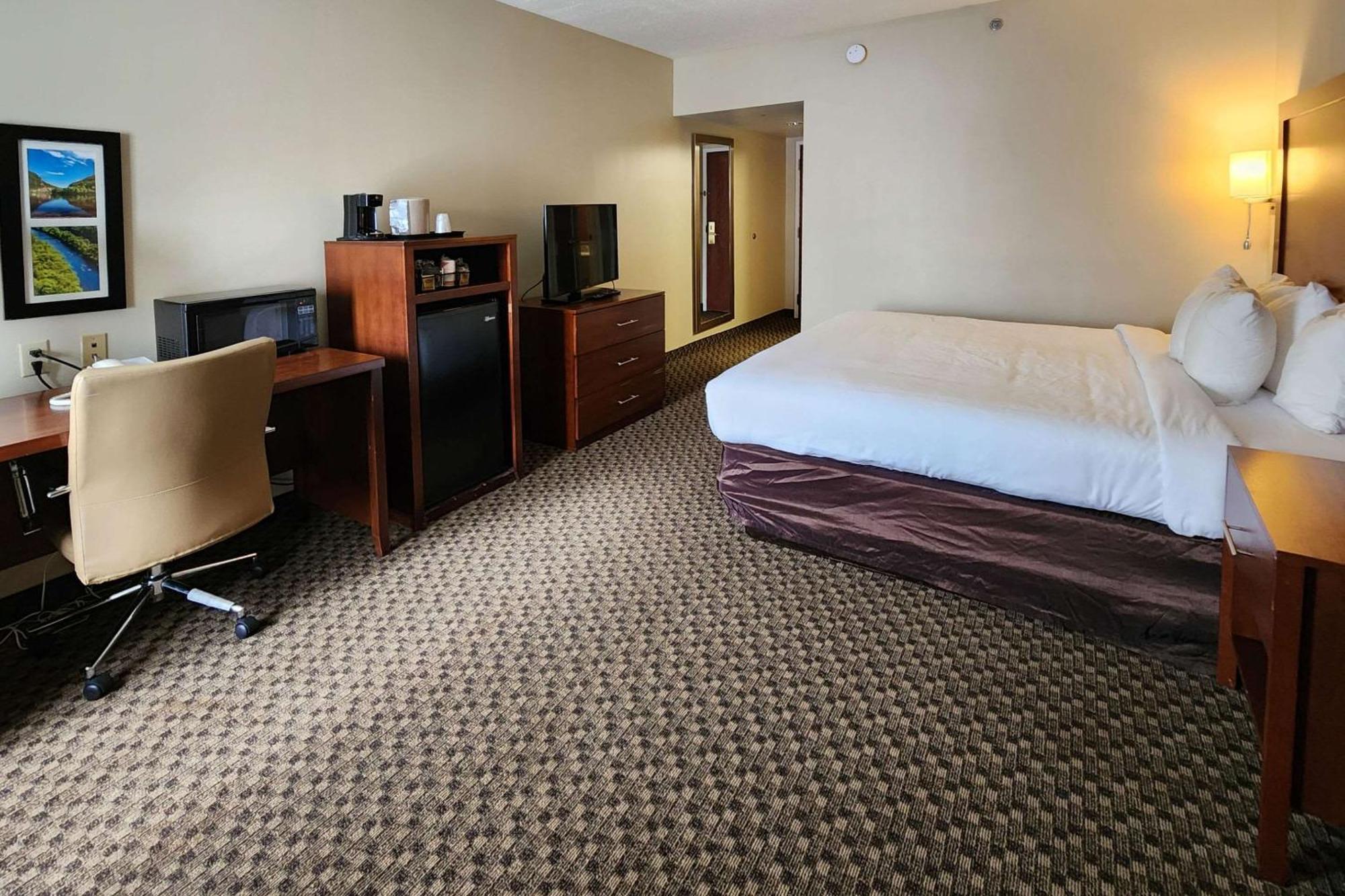 Comfort Inn & Suites מאונט פוקונו מראה חיצוני תמונה